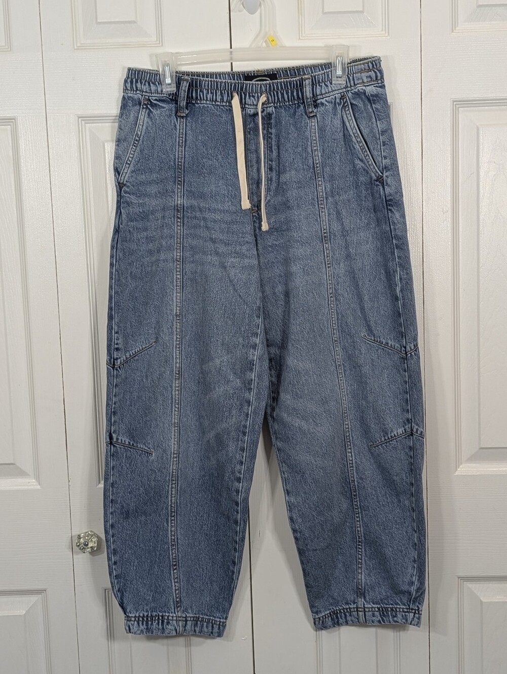 Scoop: Barrell Leg Drawstring Jeans - Size Medium